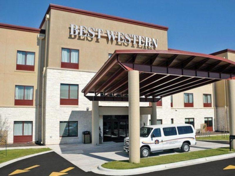 Best Western Plus Austin Airport Inn & Suites Exterior photo